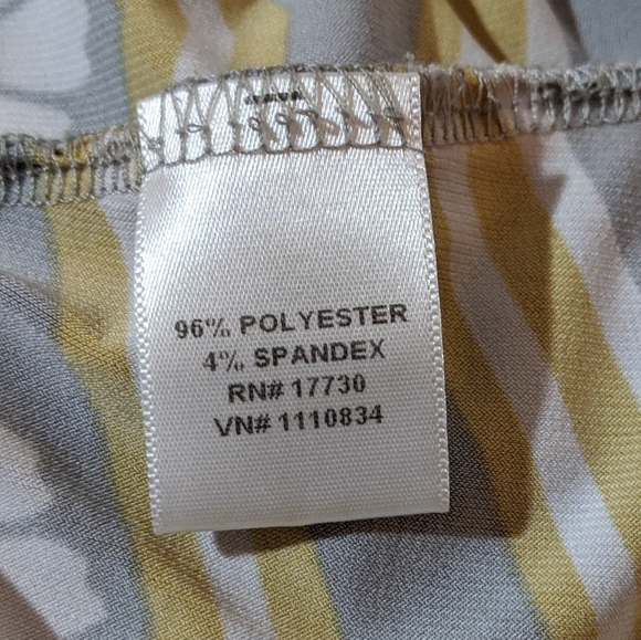 ♥Yellow Grey Floral Chevron Boho Style VNec - Picture 5 of 7